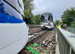 Zwoelf Verletzte Schwerer Strassenbahn Unfall In Jena  00
